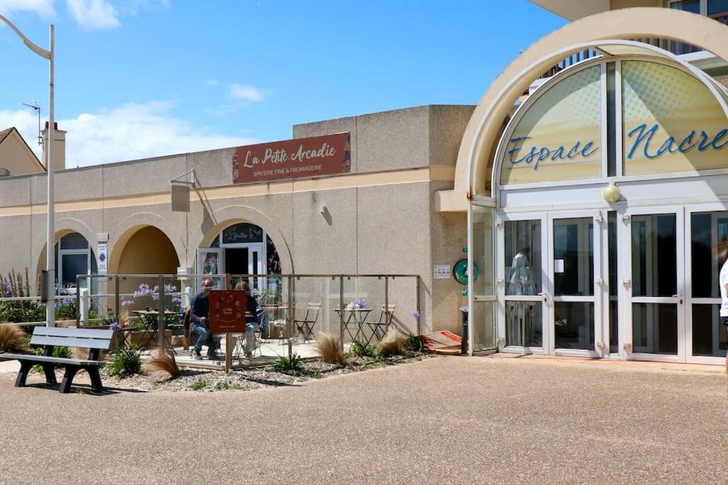 Maison Avec Terrasses A 300M De La Mer Juno Beach Bernières-sur-Mer Exteriör bild